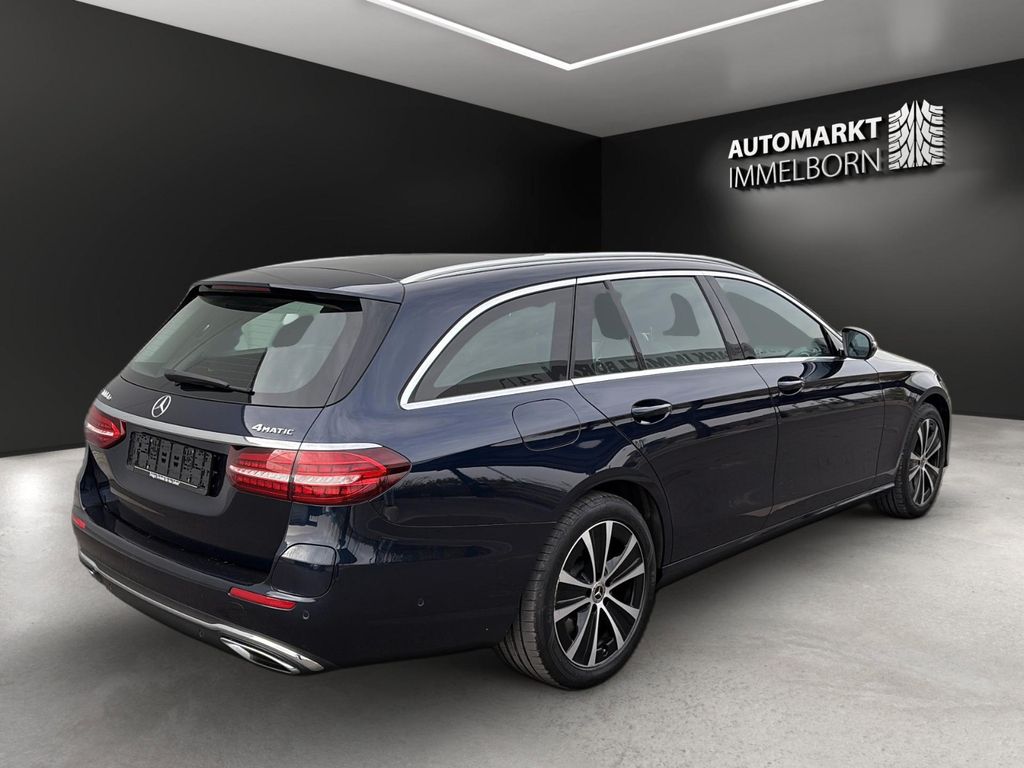 Mercedes-Benz E 300 2022