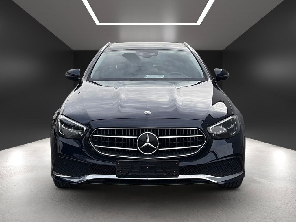 Mercedes-Benz E 300 2022