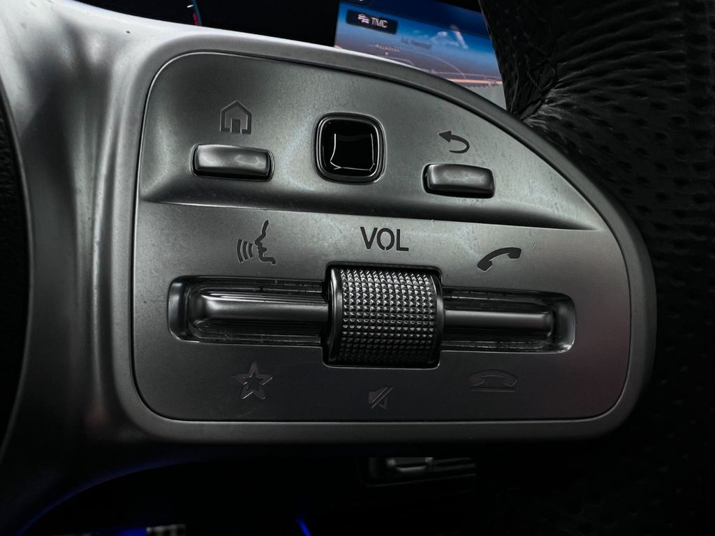 Mercedes-Benz GLB 200 2020