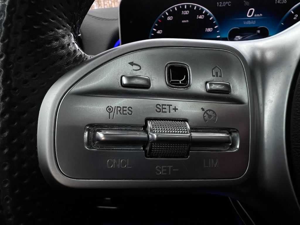 Mercedes-Benz GLB 200 2020