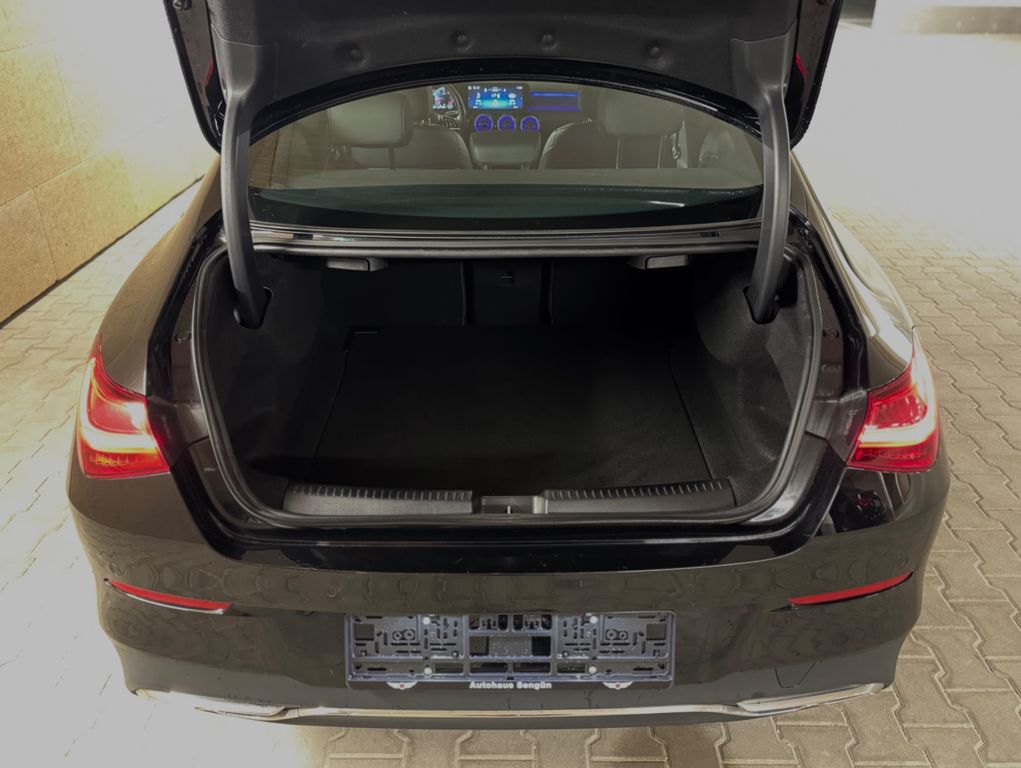 Mercedes-Benz CLA 180 2024