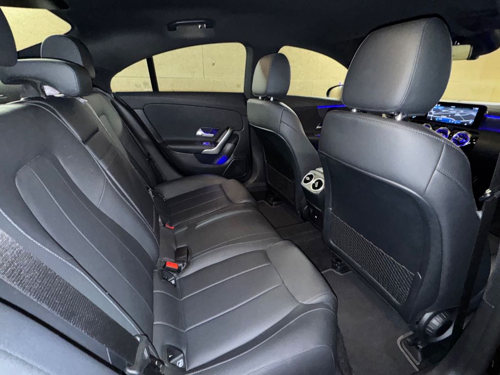 Mercedes-Benz CLA 180 2024