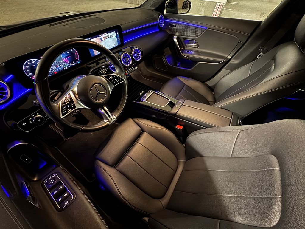 Mercedes-Benz CLA 180 2024