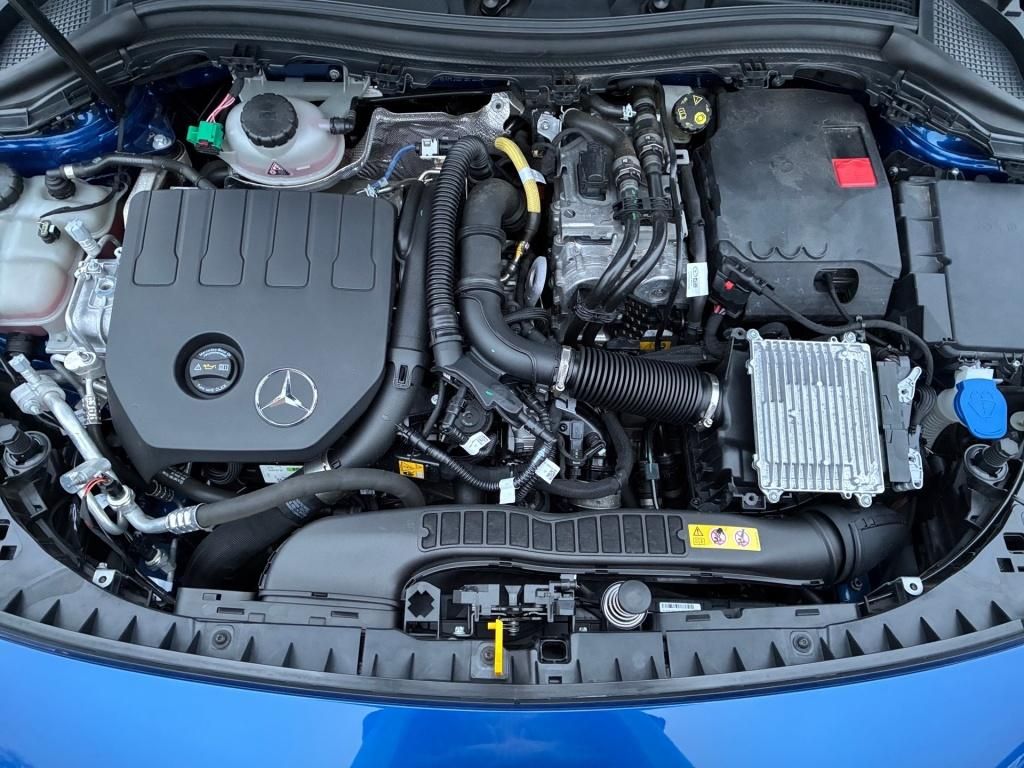 Mercedes-Benz B 250 2024