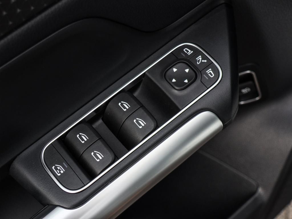 Mercedes-Benz B 220 2024