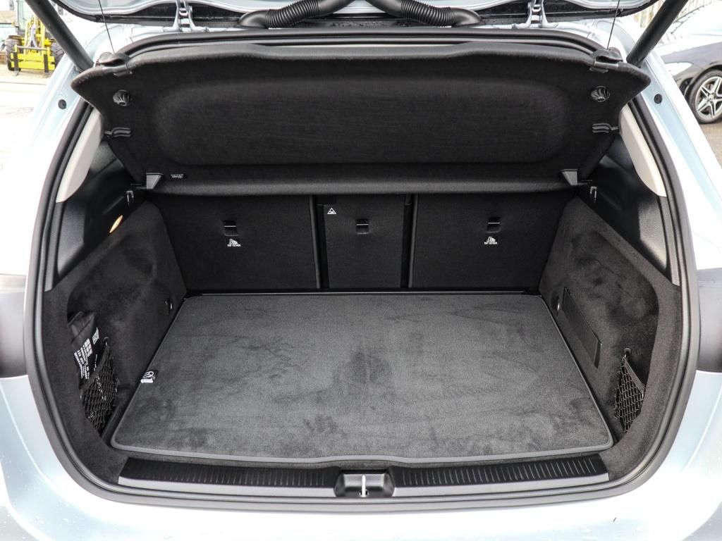 Mercedes-Benz B 220 2024