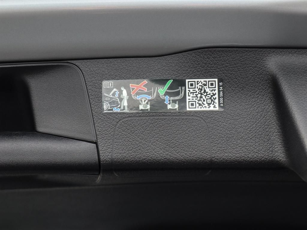 Mercedes-Benz B 220 2024