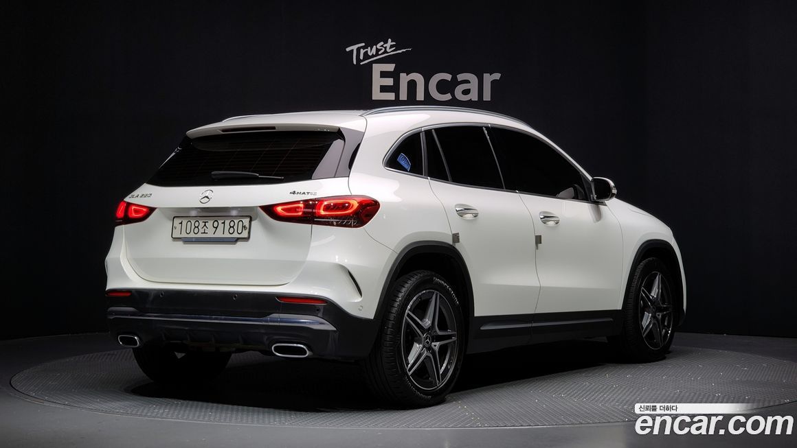 Mercedes-Benz GLA-Class 2020