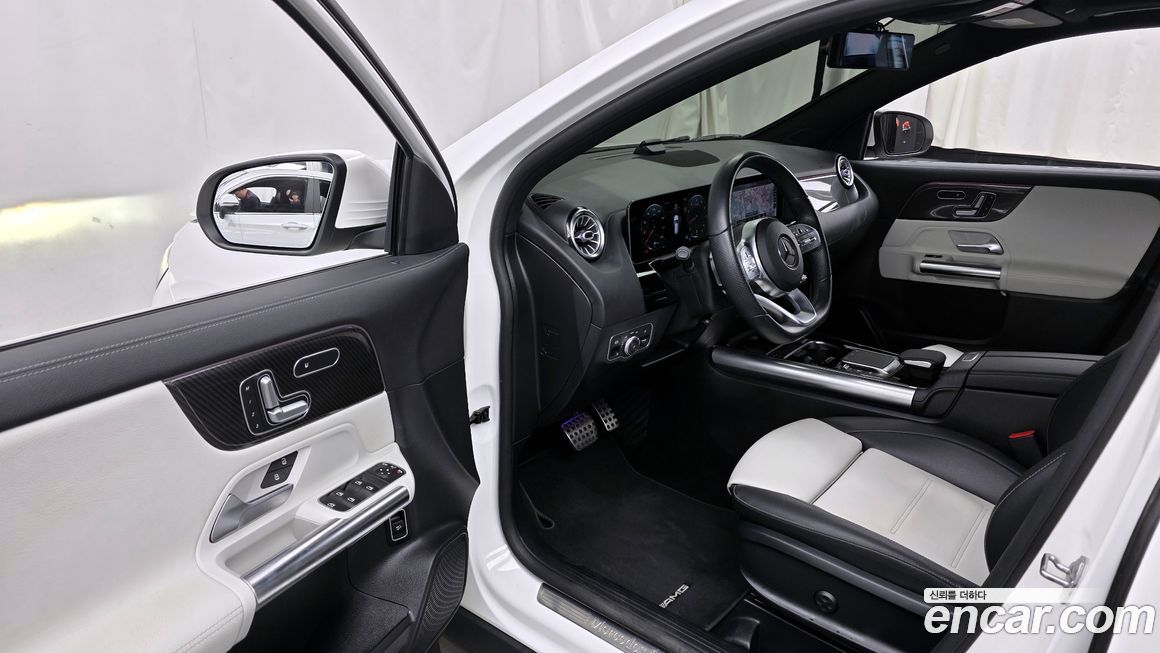 Mercedes-Benz GLA-Class 2020