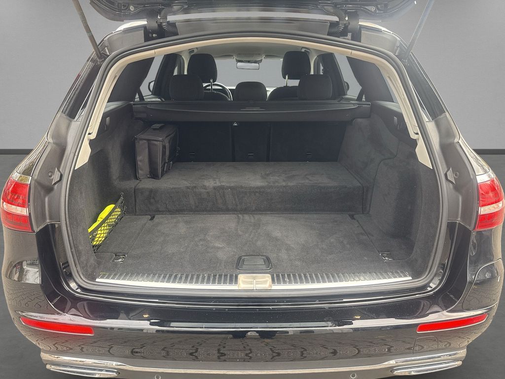 Mercedes-Benz E 300 2022