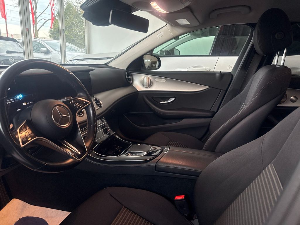 Mercedes-Benz E 300 2022