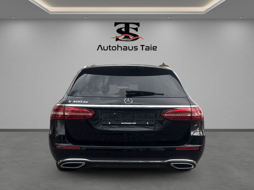 Mercedes-Benz E 300 2022