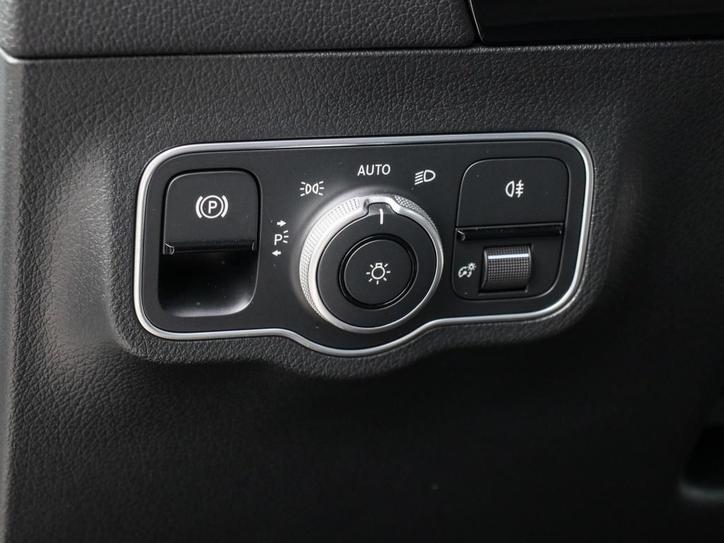 Mercedes-Benz B 250 2024