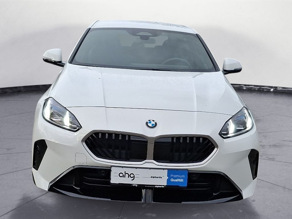 BMW 120 2024