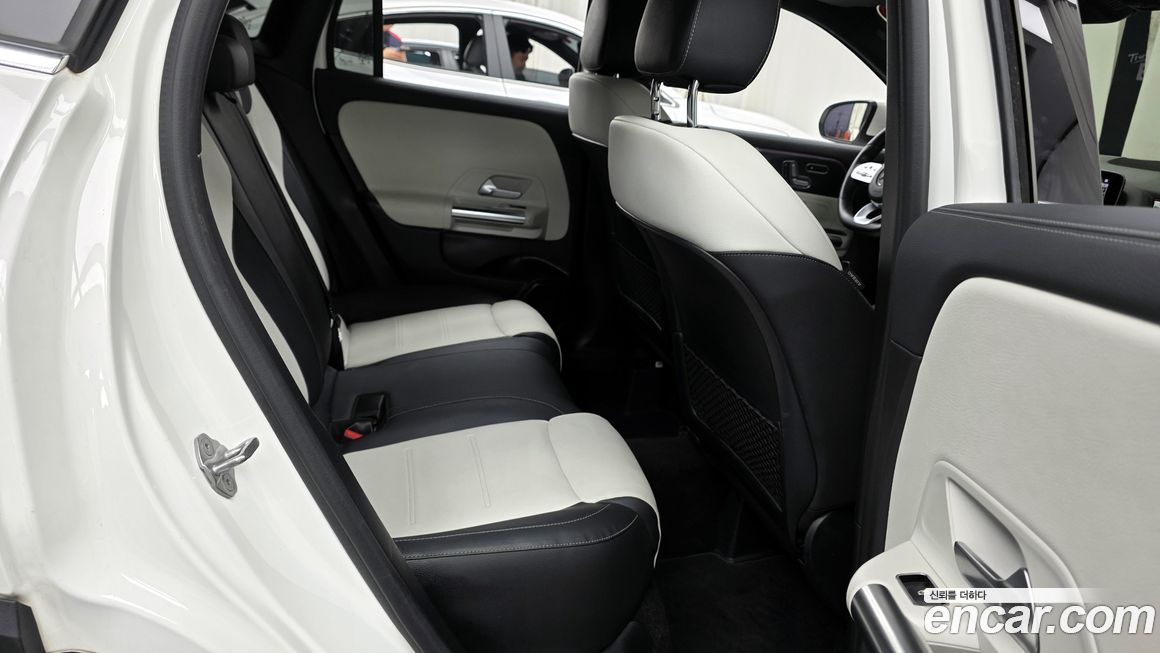 Mercedes-Benz GLA-Class 2020