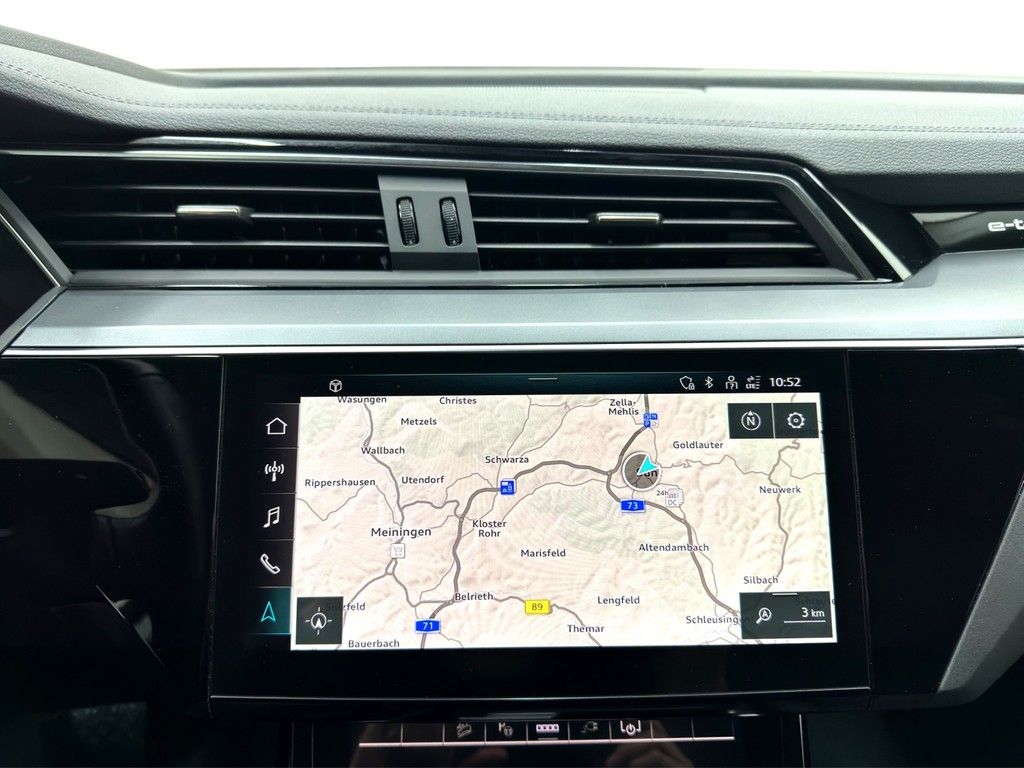 Audi e-tron 2022