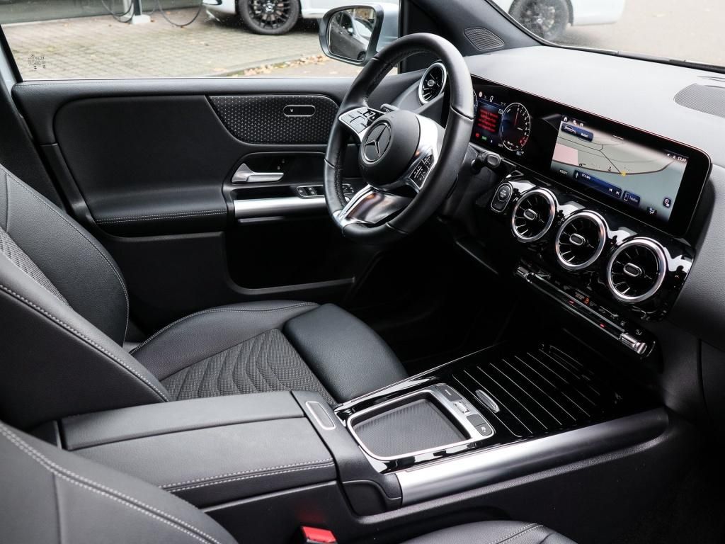 Mercedes-Benz B 250 2024