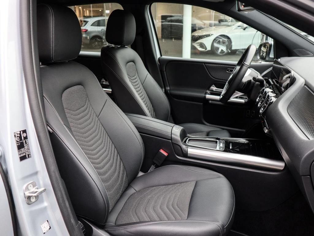 Mercedes-Benz B 250 2024