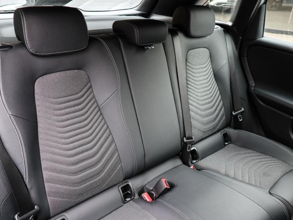 Mercedes-Benz B 250 2024