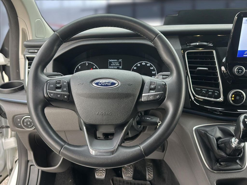 Ford Tourneo Custom 2022