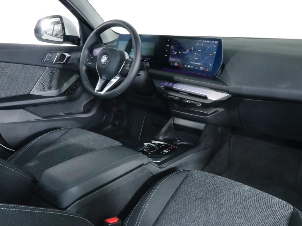 BMW 120 2024