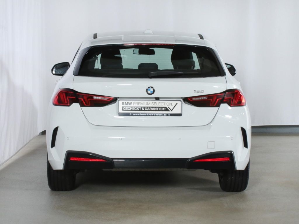 BMW 120 2024