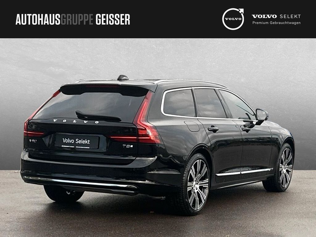 Volvo V90 2025