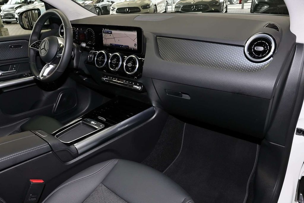 Mercedes-Benz B 250 2024