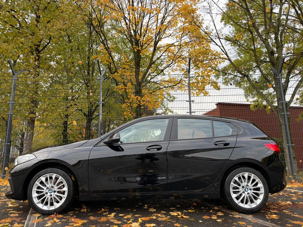 BMW 118 2022