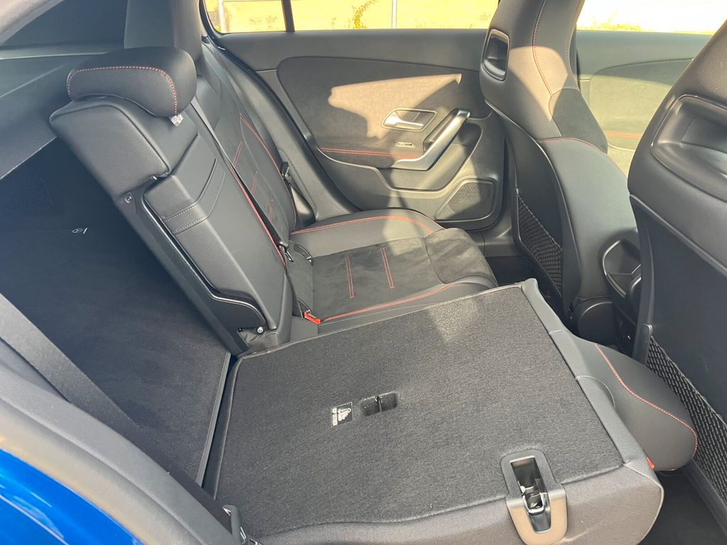 Mercedes-Benz A 220 2024