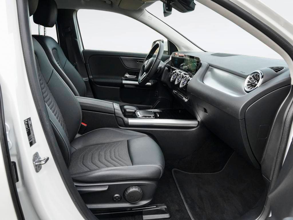 Mercedes-Benz EQA 2023