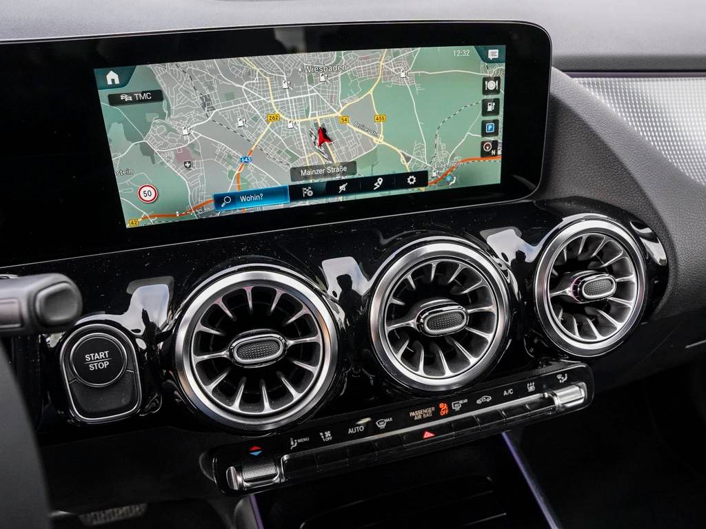 Mercedes-Benz EQA 2023