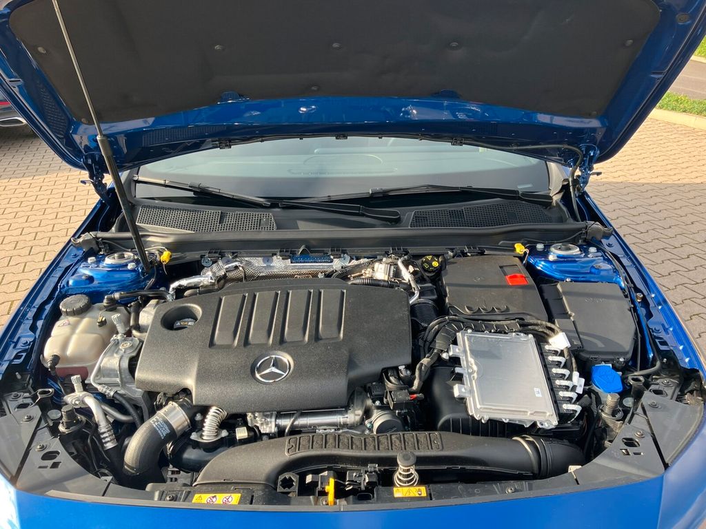 Mercedes-Benz A 220 2024