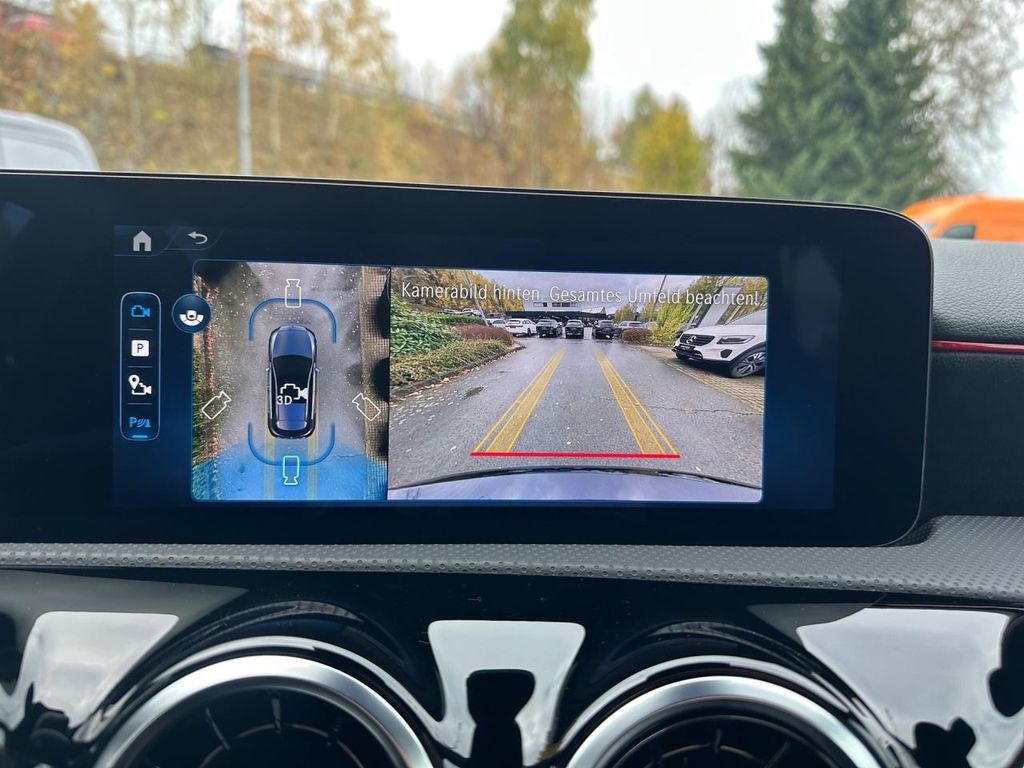 Mercedes-Benz A 180 2025