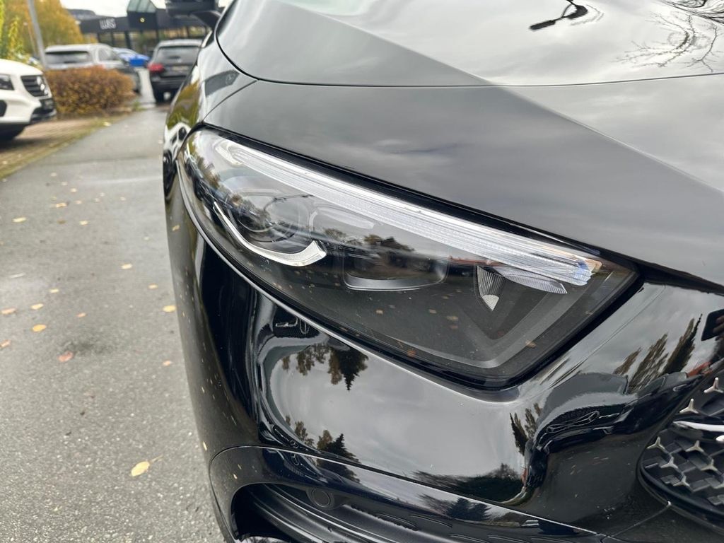 Mercedes-Benz A 180 2025