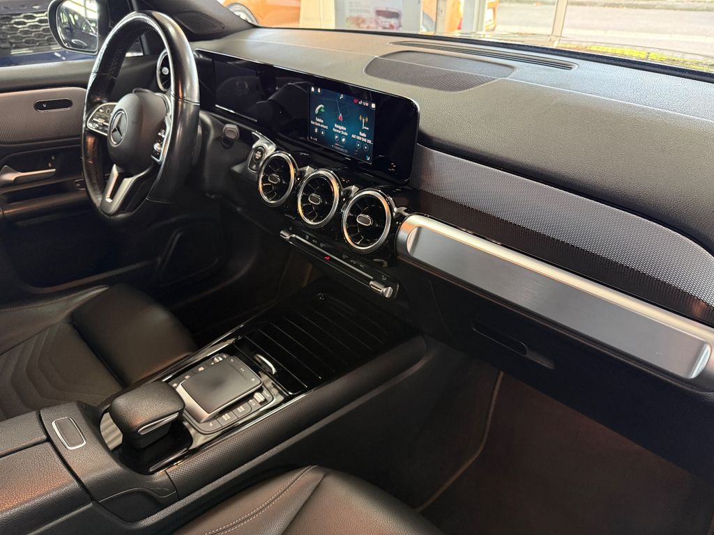 Mercedes-Benz GLB 180 2022