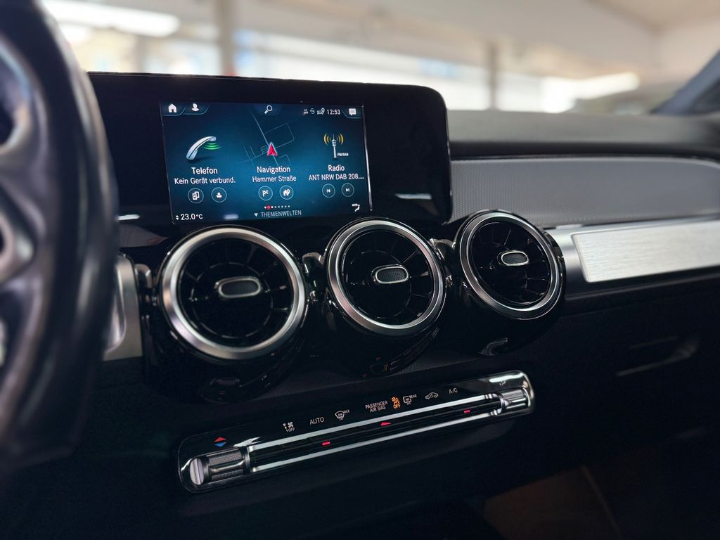 Mercedes-Benz GLB 180 2022