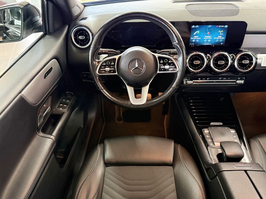 Mercedes-Benz GLB 180 2022