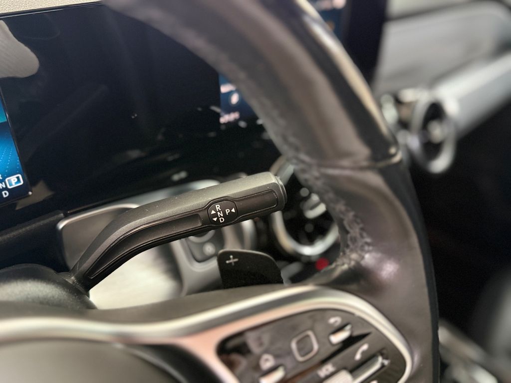 Mercedes-Benz GLB 180 2022