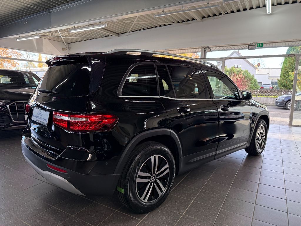 Mercedes-Benz GLB 180 2022