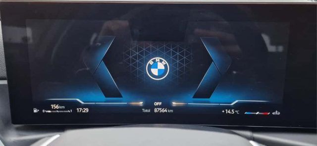BMW 318 2022