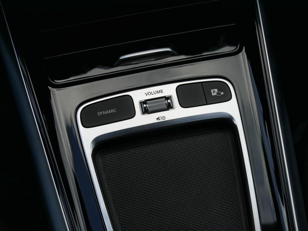 Mercedes-Benz B 220 2024