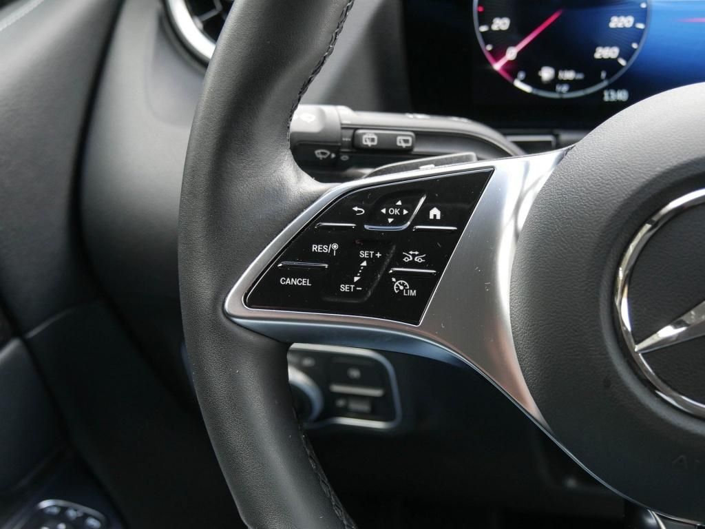 Mercedes-Benz B 220 2024