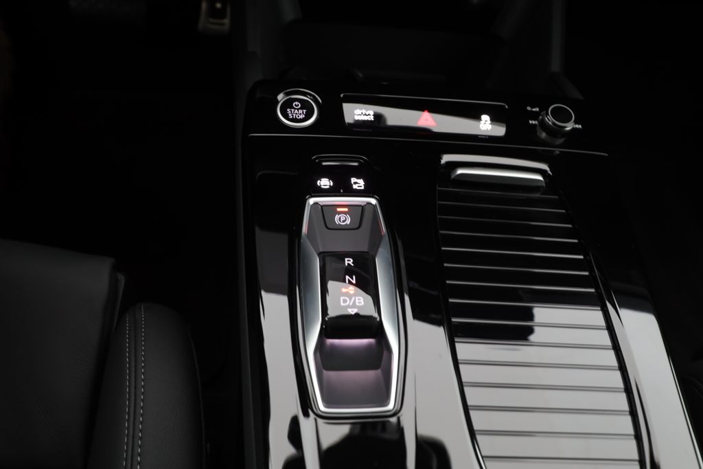 Audi A6 e-tron 2025
