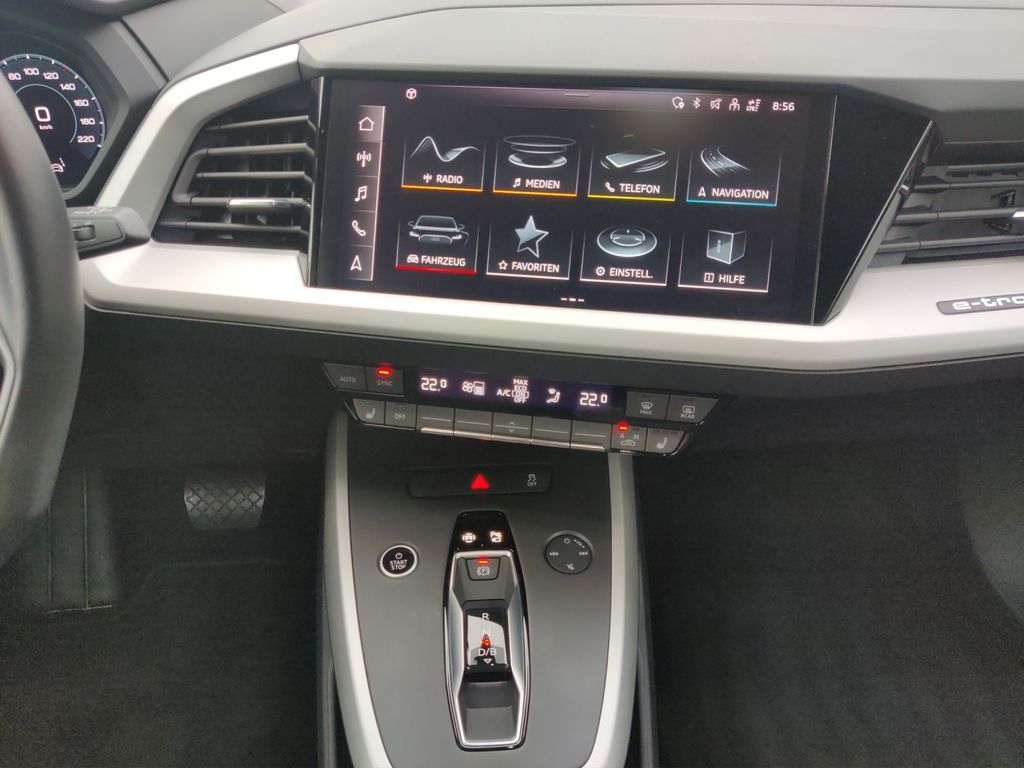 Audi Q4 2022