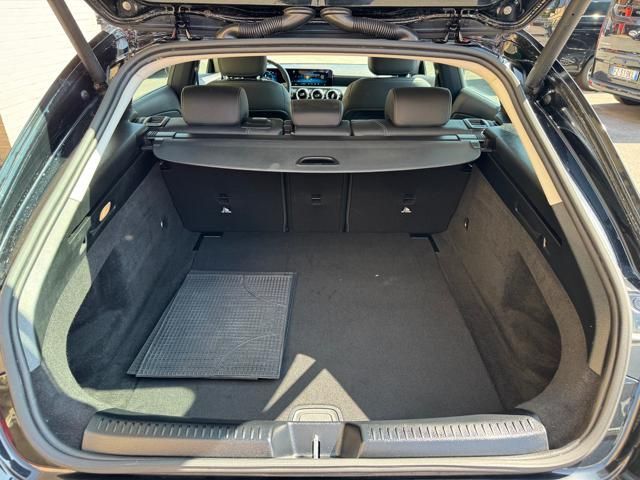 Mercedes-Benz CLA 180 Shooting Brake 2023