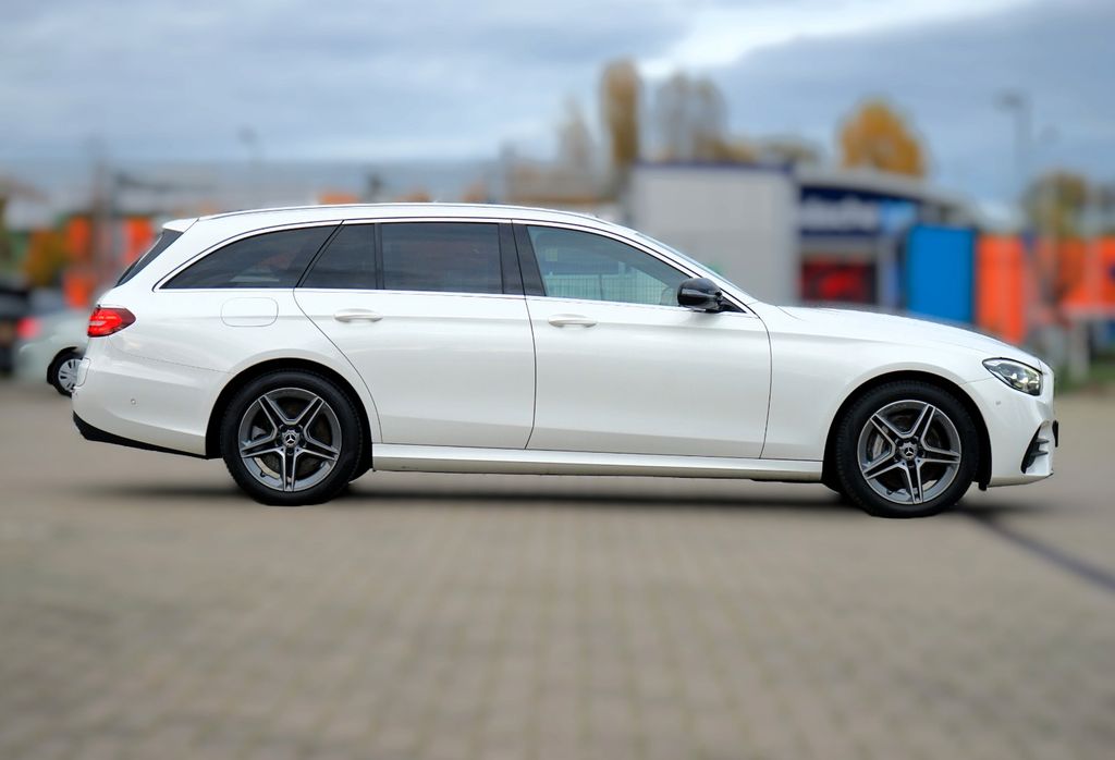 Mercedes-Benz E 300 2022