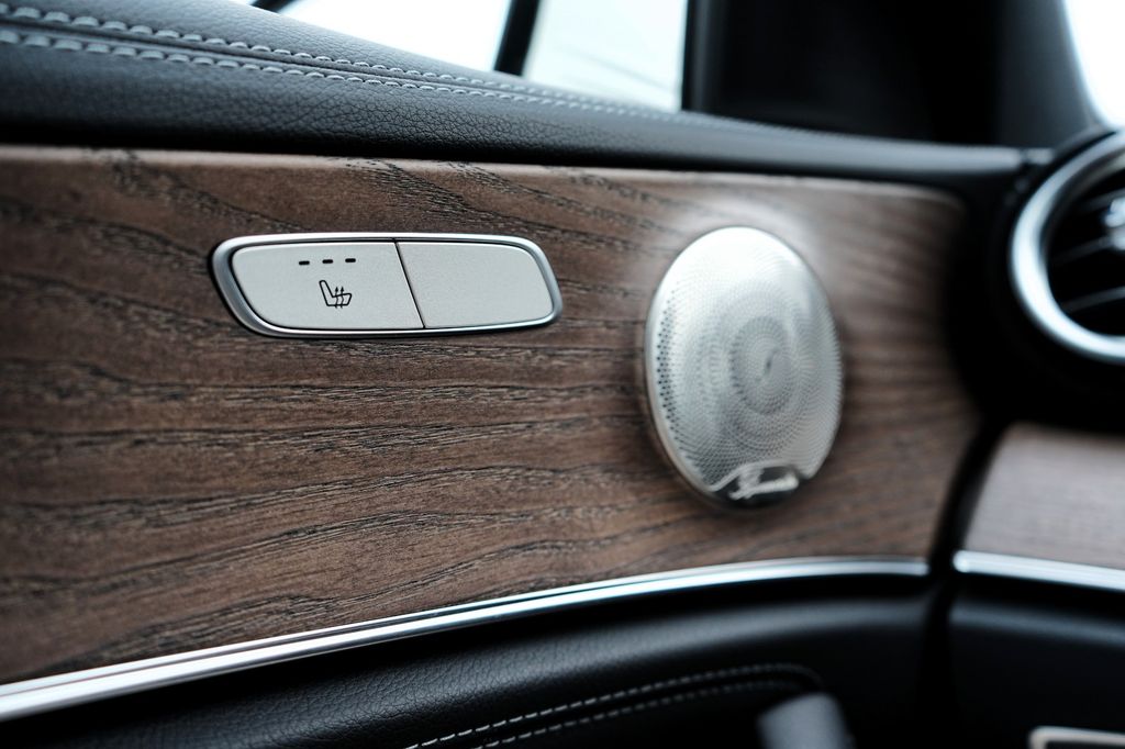 Mercedes-Benz E 300 2022