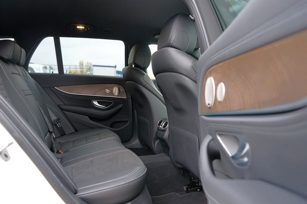 Mercedes-Benz E 300 2022