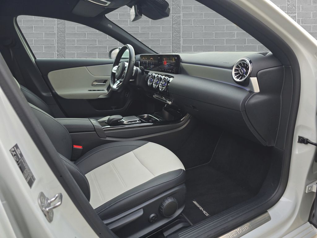 Mercedes-Benz A 250 2023